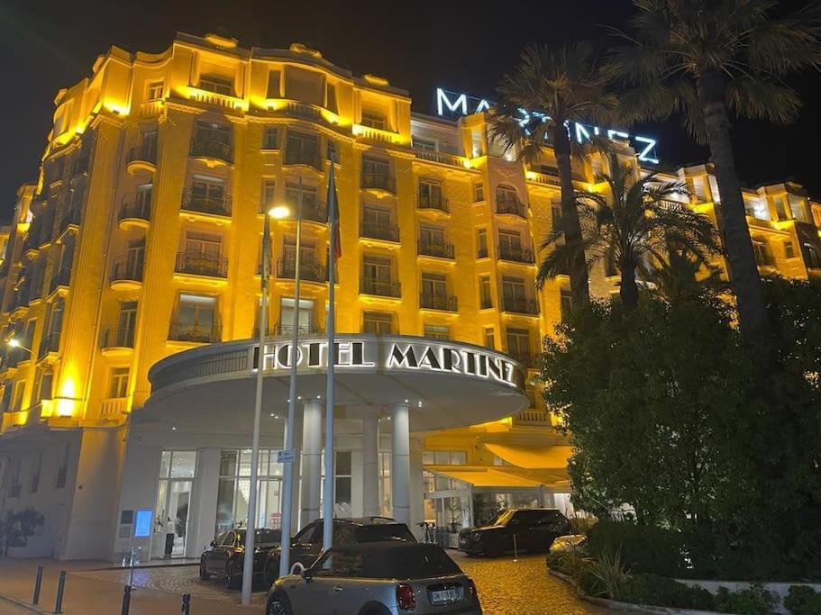 Cannes: Croisette Quartier Martinez - 90m² * Cannes